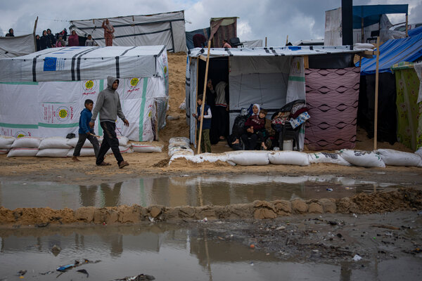 sanitation-crisis-in-gaza-spreads-disease